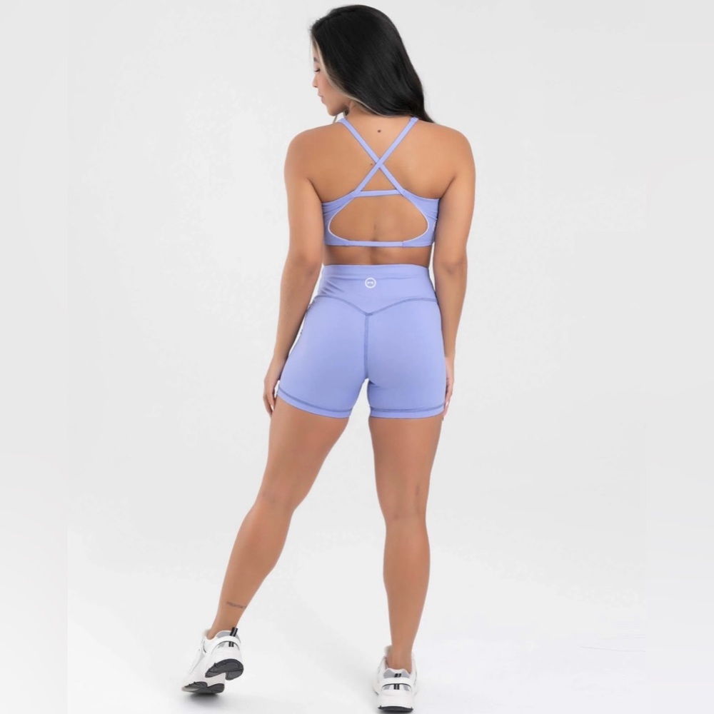 Shorts essentials - Picture 2 of 3